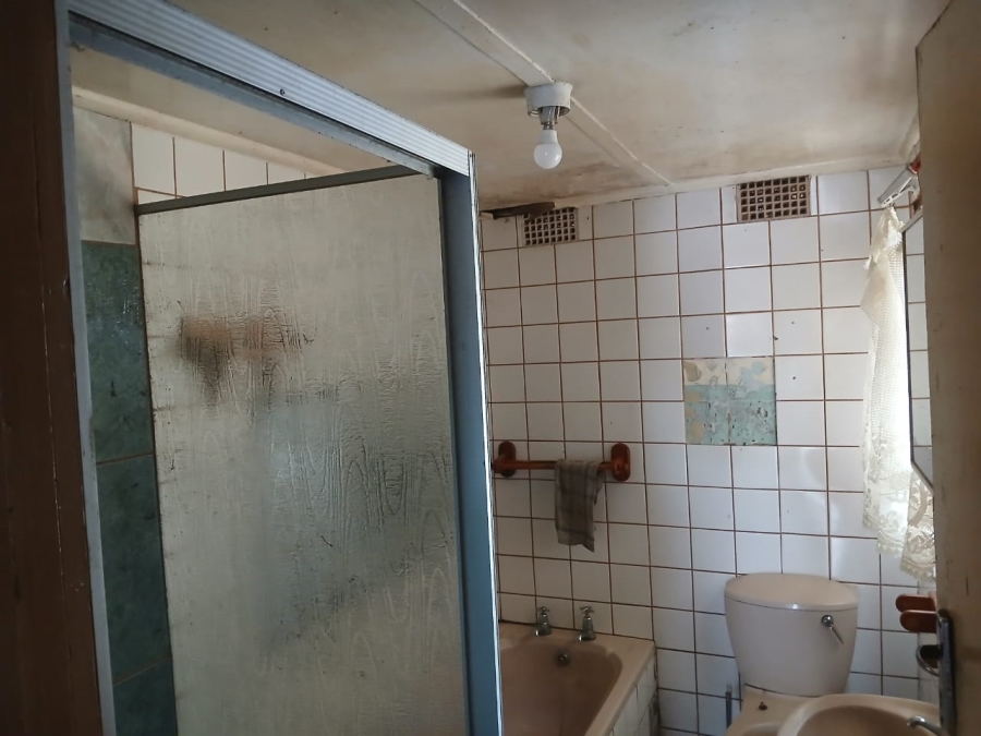 6 Bedroom Property for Sale in Quigney Eastern Cape